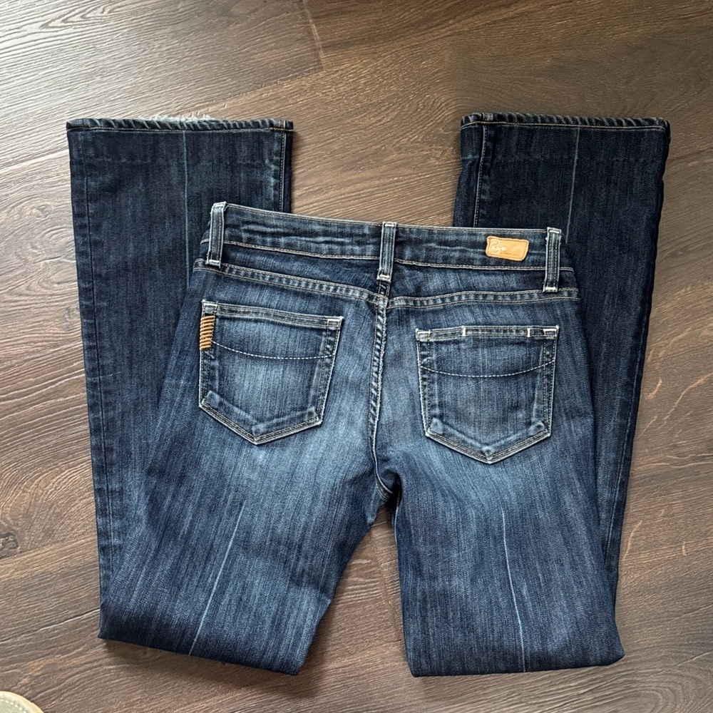 Paige Women's Blue Jeans in Laurel Canyon Low rise Bootcut size 27 - Picture 8 of 8